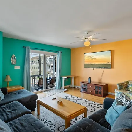 218 E Rio Grande Ave Apartment